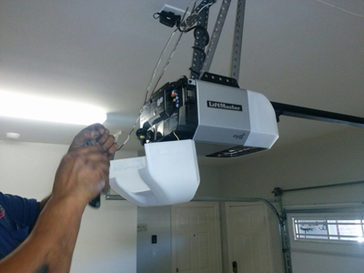 Fixing Garage Door Opener Problems